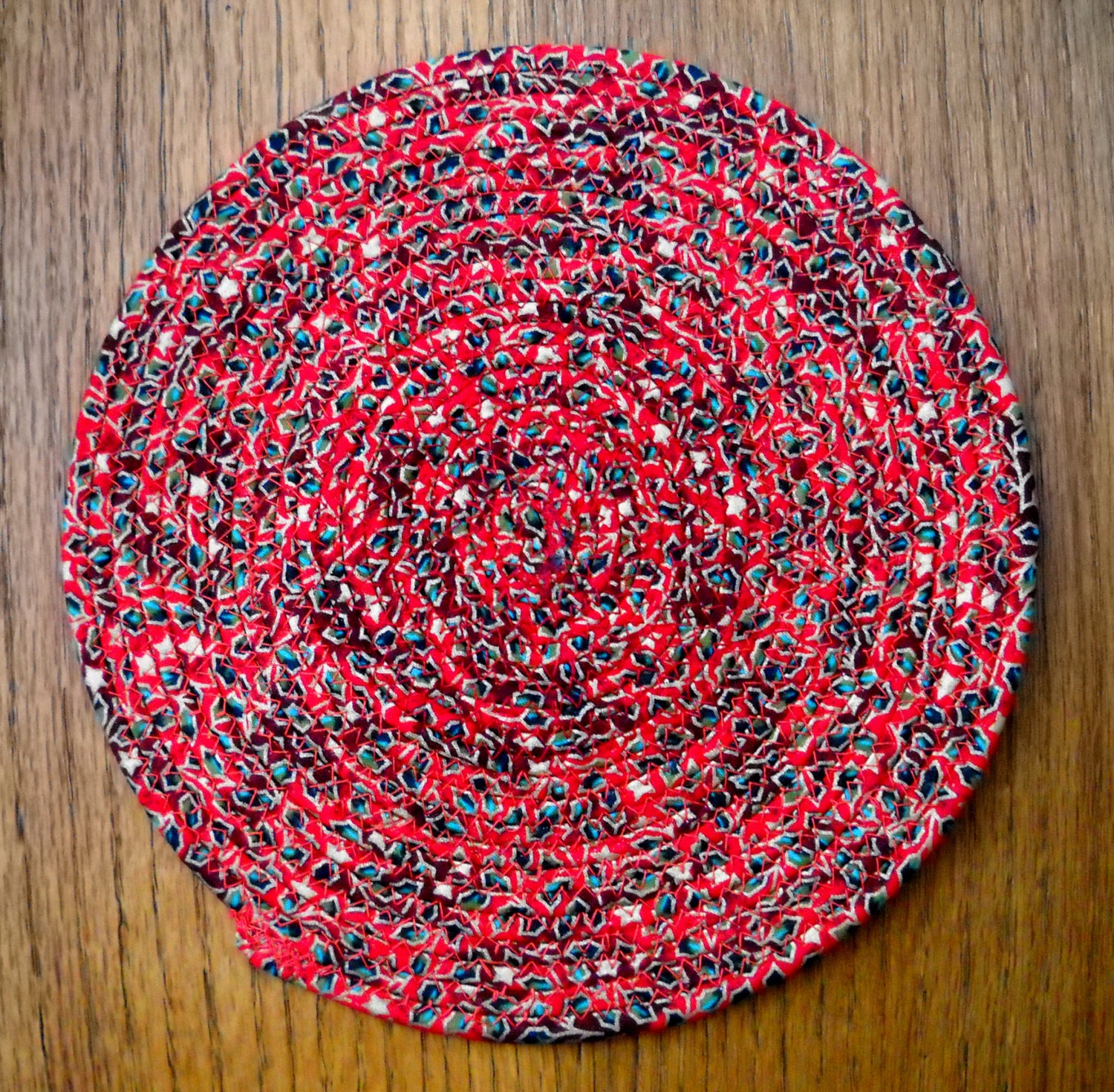 Trivet//Round trivet//Fabric by PamsQuiltsandMore on Etsy