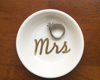 Ring Dish | Personalized Engagement Ring Dish | Bridal Shower Gift | Ring Holder | Engagement Gift | Engagement Ring Holder | Jewelry Dish