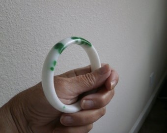 Awesome Rare Jade Bangle Vintage, Bracelet, Carved jade Artist's Delight Gemstone