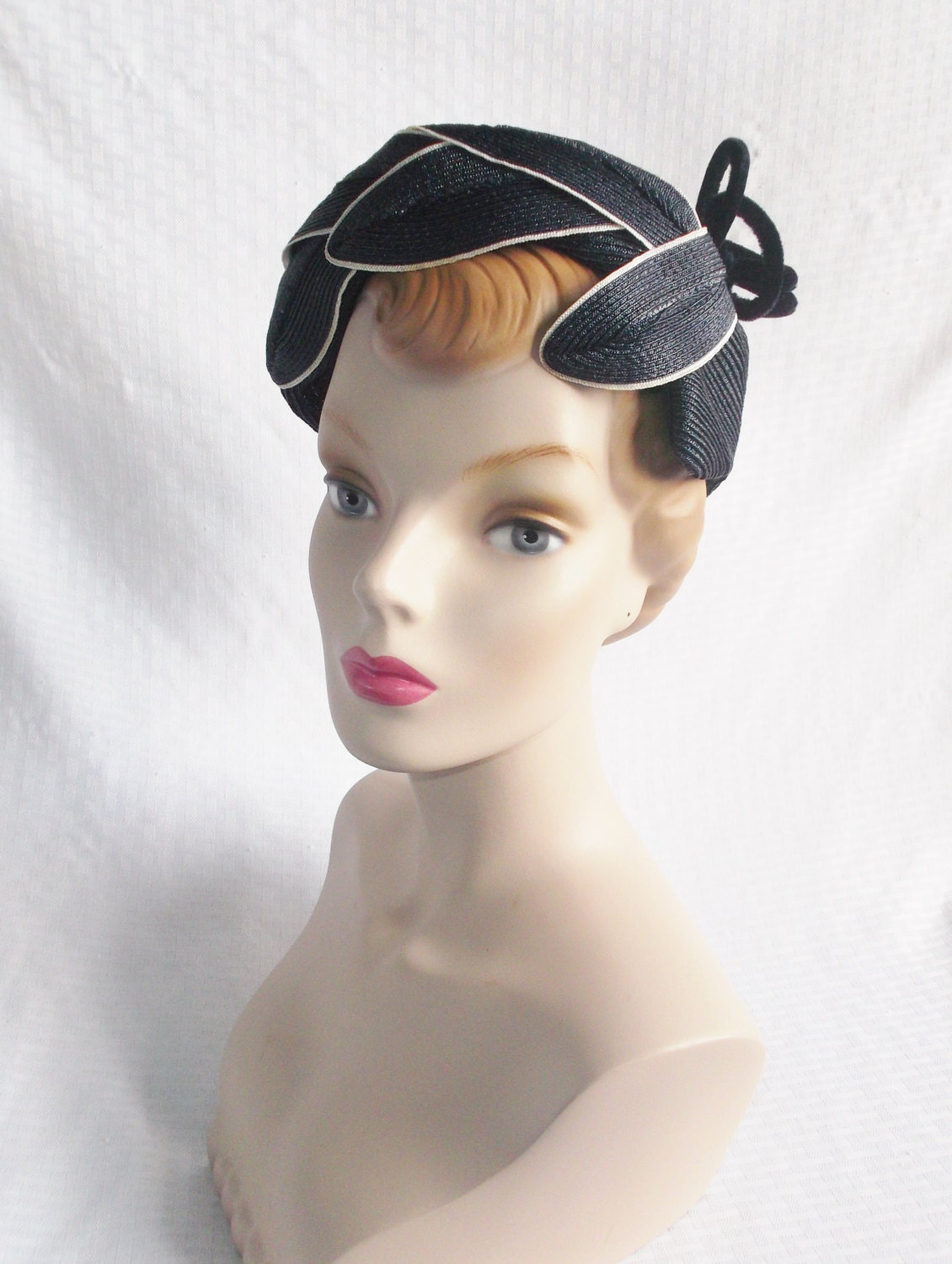 1950's Vintage Navy Blue Straw Hat with Face Framing Self