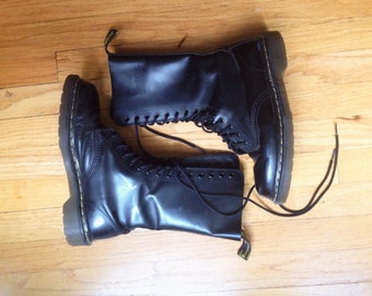 Popular items for dr marten boots on Etsy