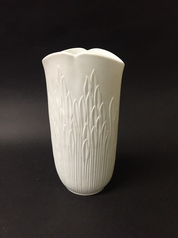 Kaiser White Bisque Vase