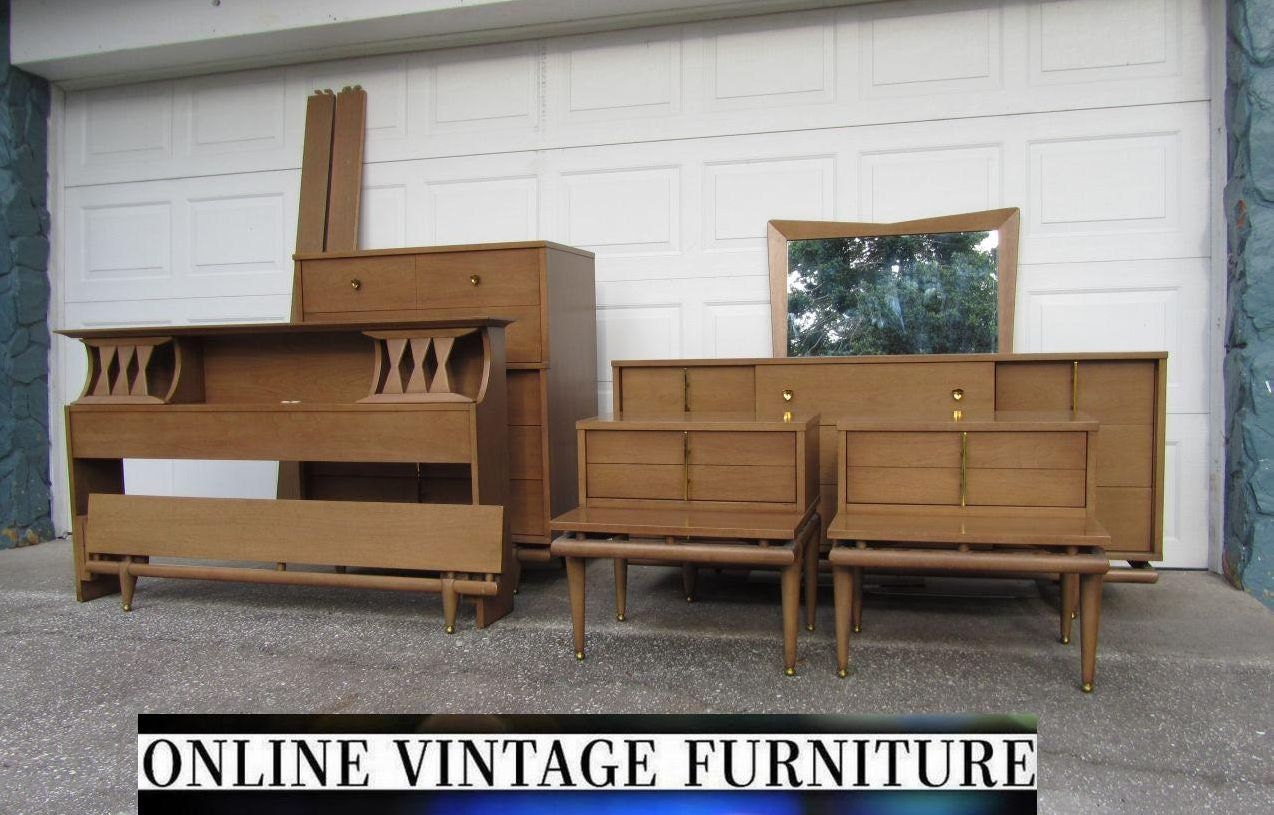 RARE 1950s Bedroom Set Kent Coffey Sequence dresser ... (1274 x 815 Pixel)