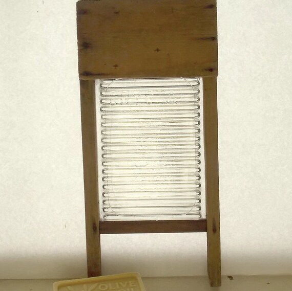 Vintage Crystal Ribbed Glass Washboard / 1940s Salesman's