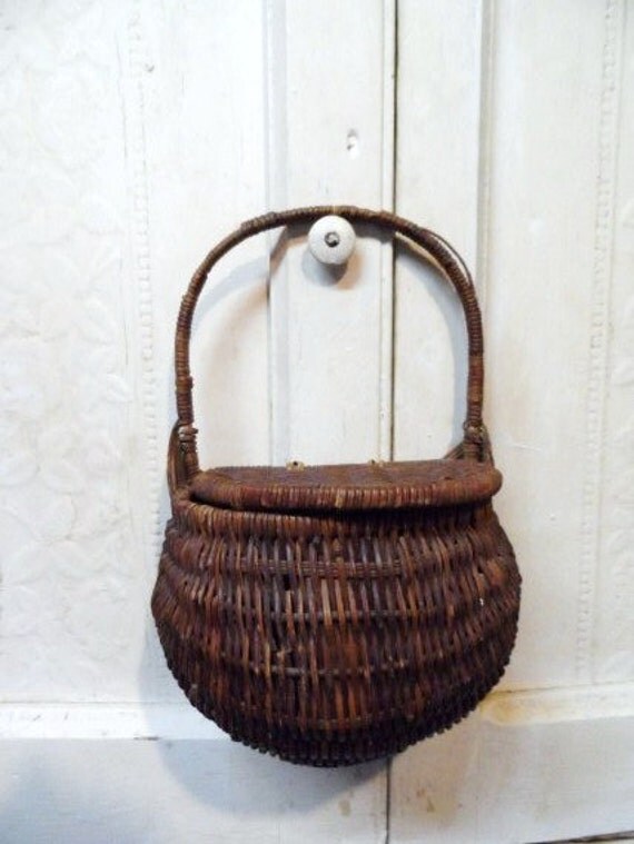 Woven Flat Back BASKET Door Wall Hanging Basket Lidded