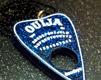 Ouija Oracle Pendant / OUIJA Planchette Necklace / Quija Jewelry / Creepy Gothic Fashion / Halloween Accessories / Ouija Board