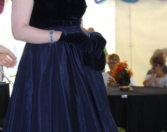 Stunning Classic Blue Velvet & Taffeta Evening Circle Dress