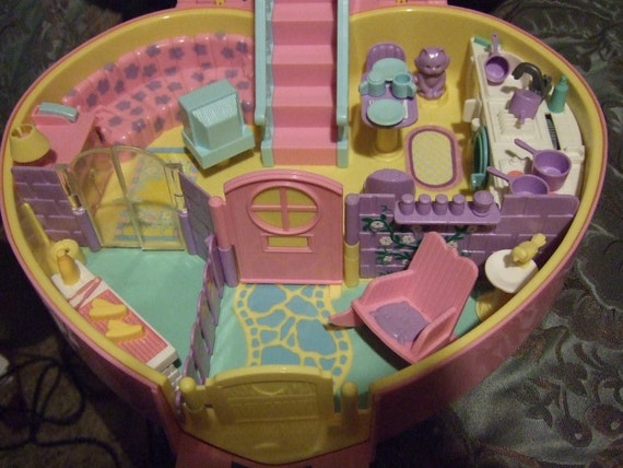 polly pocket lucy locket