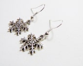Popular items for snowflake jewelry on Etsy