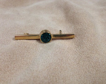 Vintage Goldtone and Green Gemstone Pin/Brooch