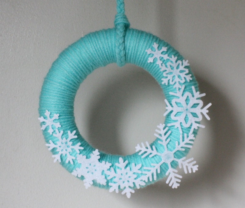 Frozen Inspired Christmas Wreath - Snowflake Wreath