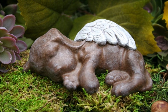 labrador angel statue