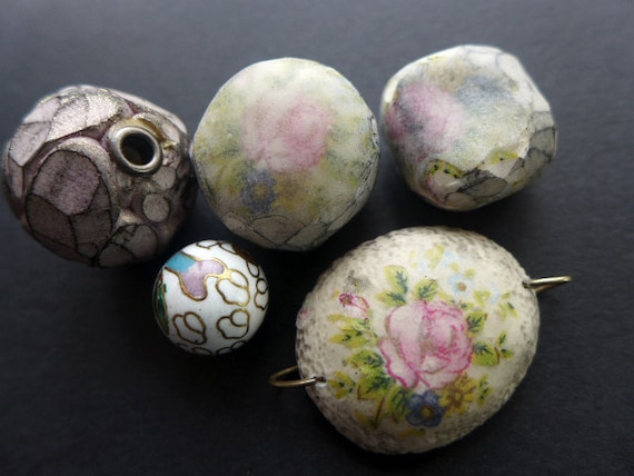 Grandma Grunge. Rough, chunky artisan polymer beads with faceting and floral decal in grungy white and pink.