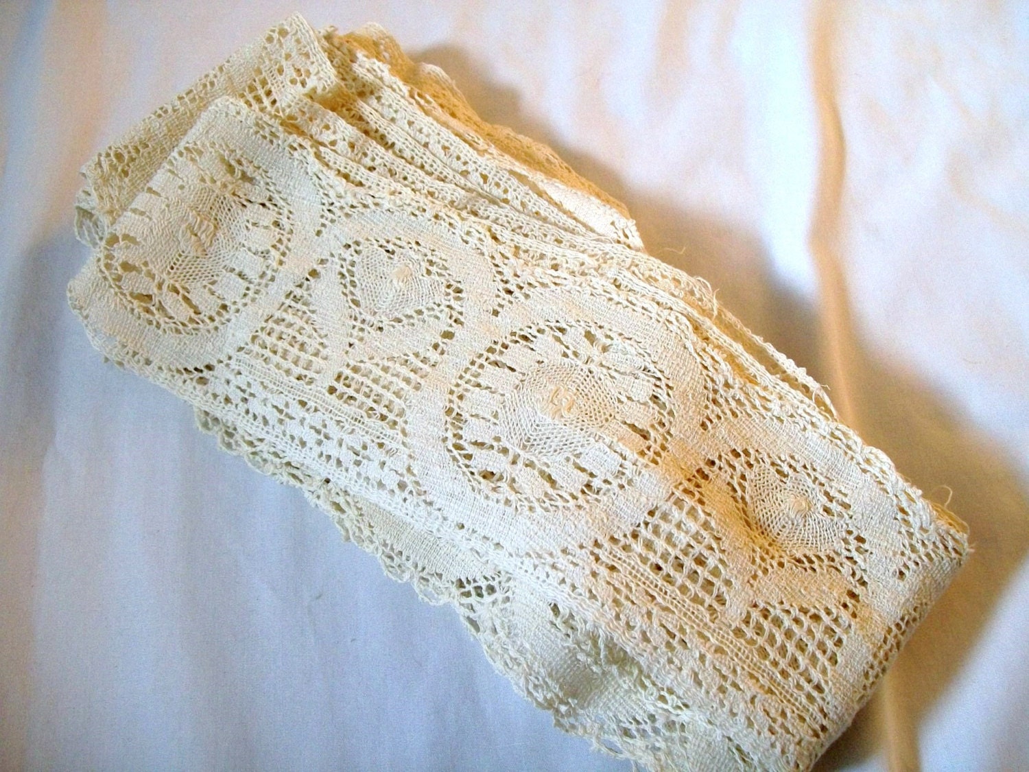 Vintage Trim Tablecloth Trim. Cream Trim Reclaimed Trim
