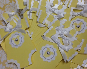 Baby Shower Yellow Onesie Invitations - 25 Baby Owl with Yellow birthday invitations - baby Shower - new Invitations - birthday