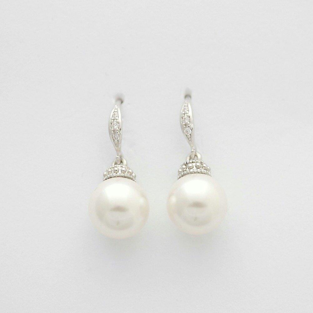 Bridal Earrings Wedding Pearl Bridesmaid Earrings Round Pearl