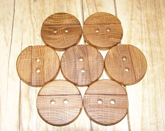 7 Handmade oak wood buttons, accessories ( 1,57" diameter x 0,28" thick)