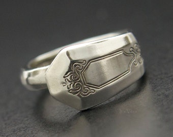 Spoon jewelry, spoon rings, silver rings, spoon ring, teaspoon ring, upcycled spoon, promise ring, trending jewelry, Boho ring, spoon rings