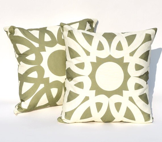 Pesto & Garlic Loop Reversible Throw Pillow Cover : Double
