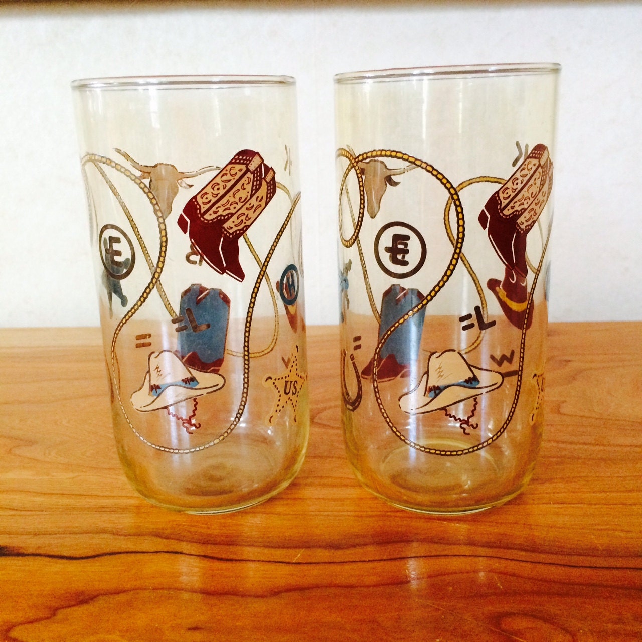 Vintage Pair of Cowboy Western Drinking Glasses by hazelhome