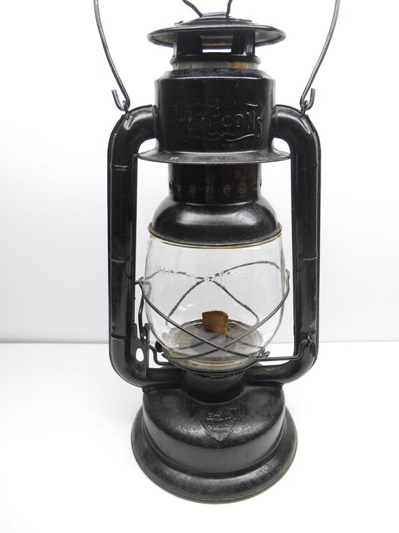 Vintage Railroad Lantern Beacon Wind Proof Lantern Oil