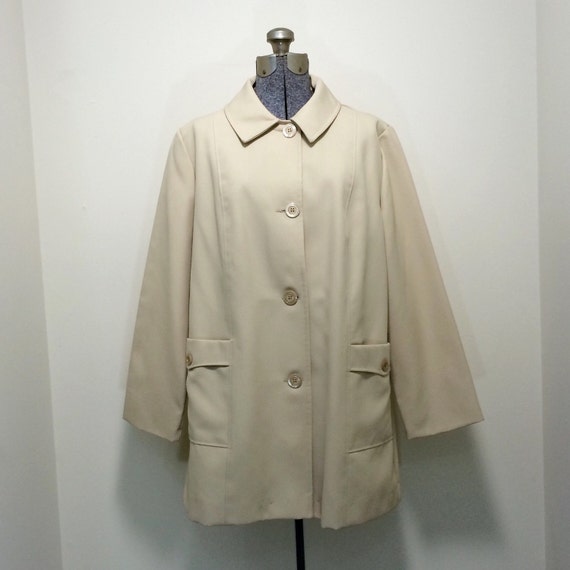 Vintage 60s Mod Trench Coat Spring Jacket / by BeatificVintage
