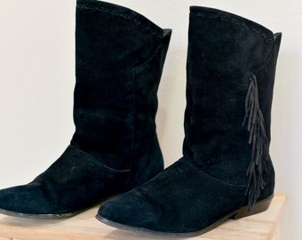 Woman Vintage black leather fringe ankle boot size 8 - 8 1/2