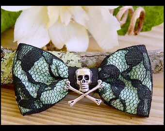Lace Hair Bow ,Mint Green Skull Hair Bows , Gothic, Subcultual, Delirim , Scene, Emo, Handmade By: Tranquilityy