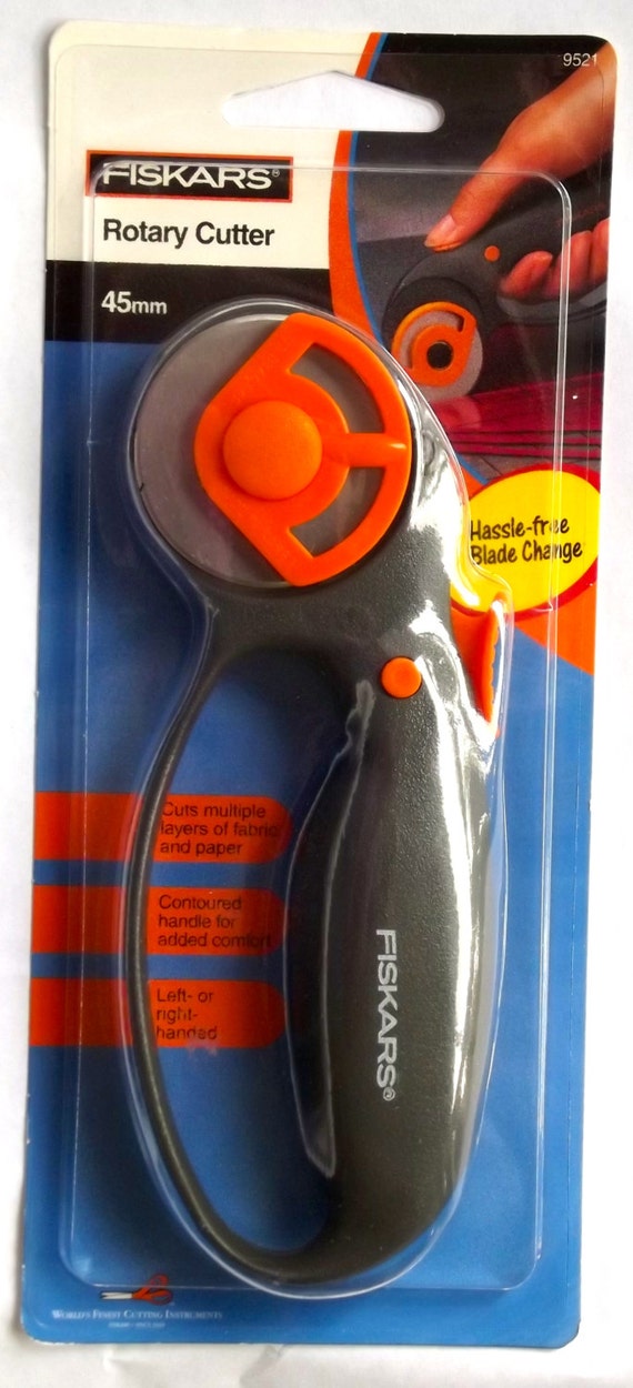 Rotary Cutter 45 mm Fiskars for cutting fabric paper