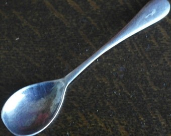 antique silver hallmarkes silver birmingham 1910 salt spoon