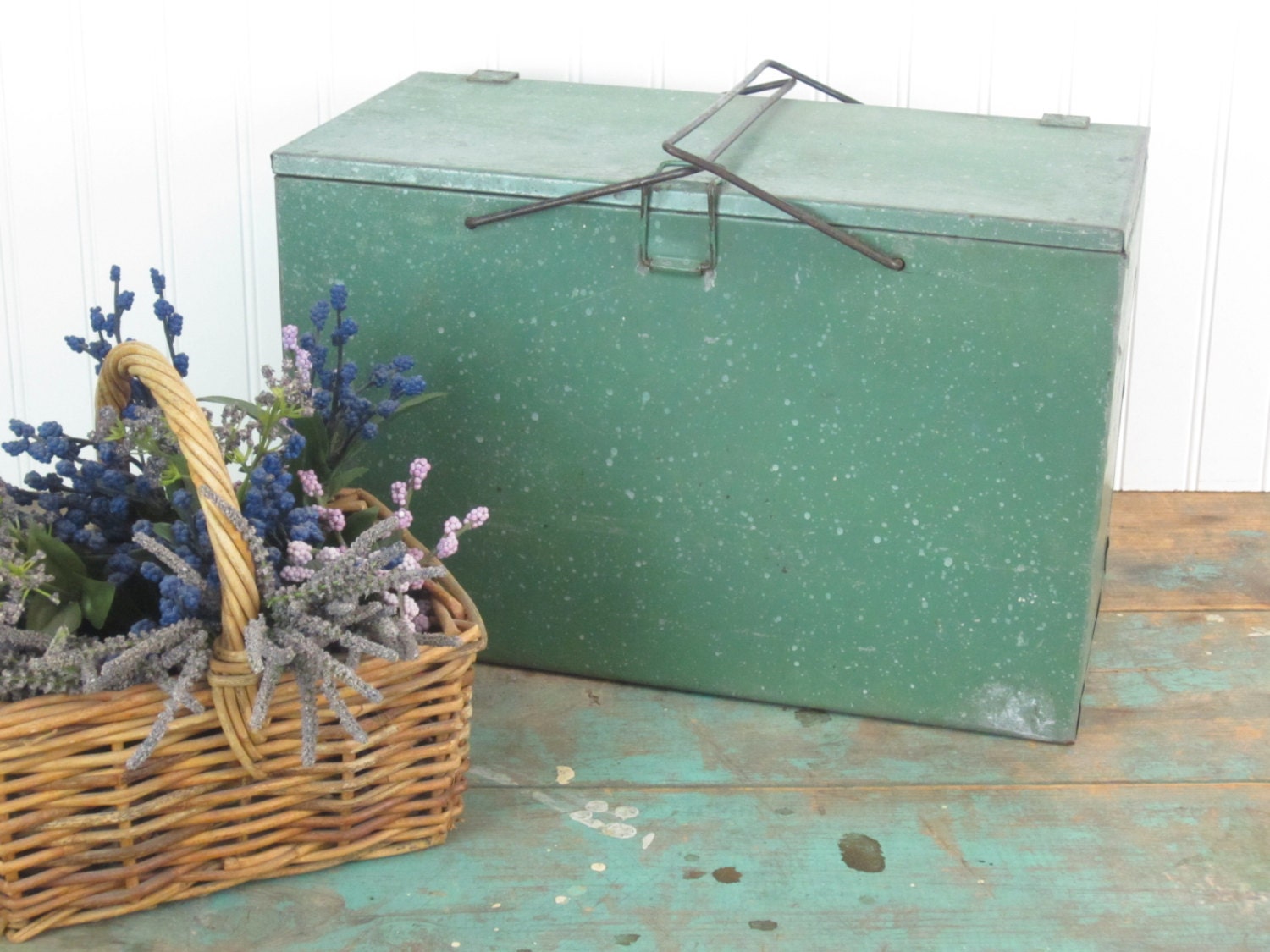 Vintage/Antique Ice Chest Metal Ice Box Cooler 2 Inner