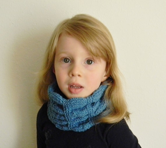 Knitting pattern Lizzy Warmer knit cowl pattern ruffled