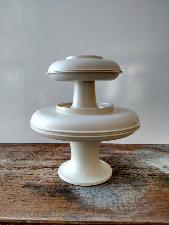 tupperware cake set