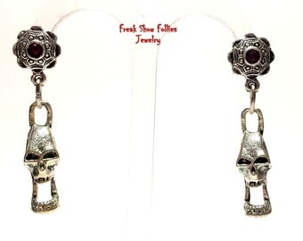 screaming skull earrings
