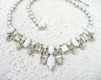 Items similar to Vintage Weiss Necklace White Milk Glass Leaf on Etsy
