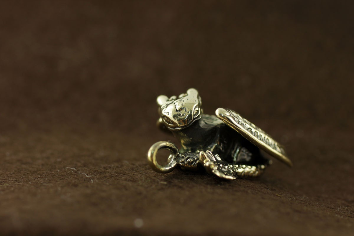 Toothless httyd pendant necklace How to train your dragon