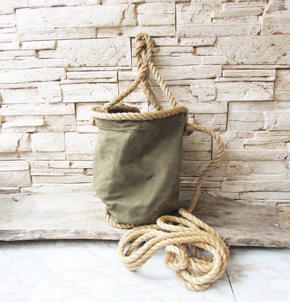 RESERED Vintage Collapsible Water Bucket Military Canvas Water