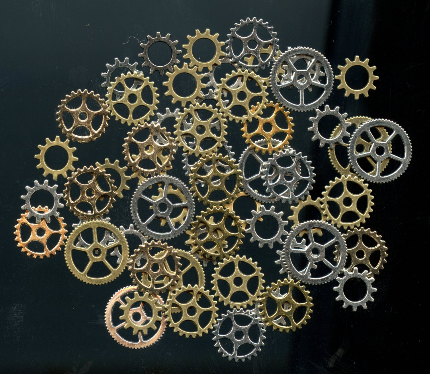 Steampunk Gears Charms Buttons 1oz 50-60 Pieces Mixture Assortment Mix Antique Bronze, Antique Gold, Silver, Gold Beautiful