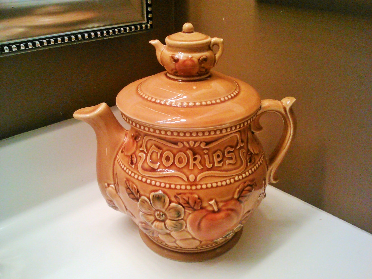Cute Vintage Royal Sealy Teapot Cookie Jar Made in Japan