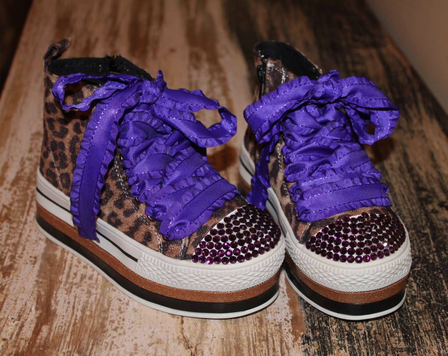 Girl's blinged cheetah print shoes size toddler 12.