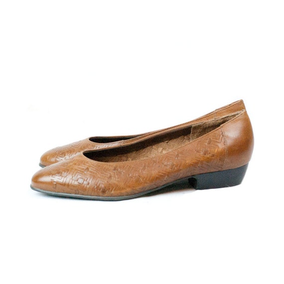 tan woven flats