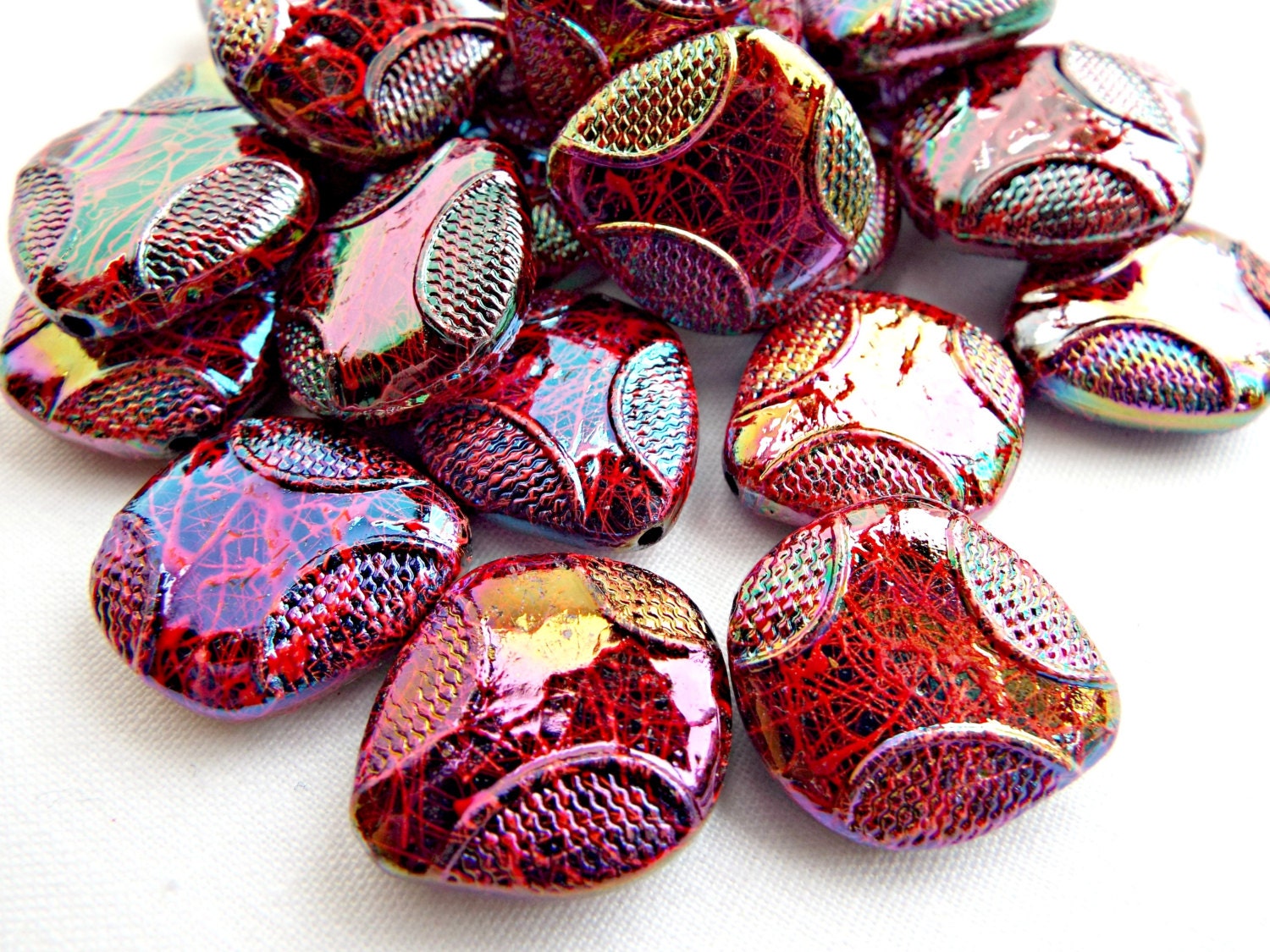 30 Drawbench Beads Acrylic Beads AB Plated by GlitteramaCrafts