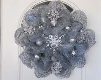 Christmas Snowflake Wreath