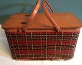 Vintage Redmon Plaid Picnic Basket Vintage Redmon Plaid Picnic Basket