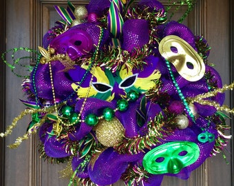 mardi gras wreath mesh