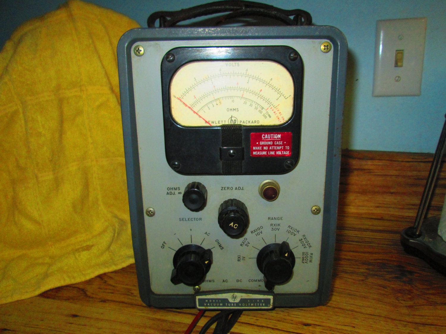 Vacuum tube volt meter model 410B Working Condition with leads