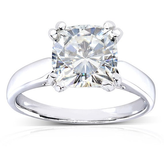 Cushion-cut Moissanite Solitaire Ring 2 Carat ctw in 14k