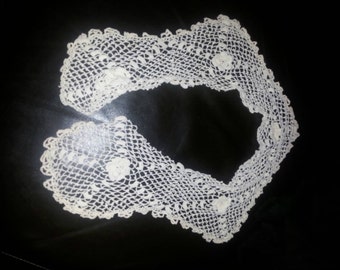Vintage Crocheted Scarf/Collar