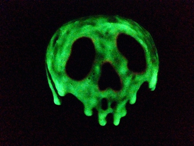 Snow White's Poisoned Apple Prop Replica Halloween by