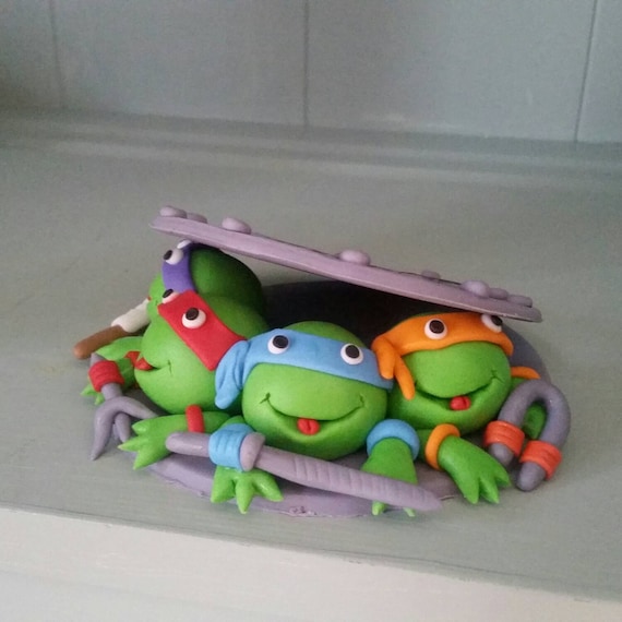 Handmade Fondant Ninja Turtles Inspired cake topper by dallas2001